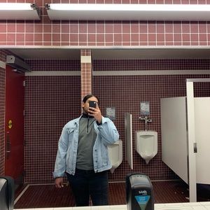 Meet your Posher, Jay